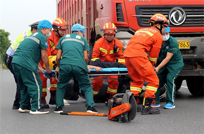 万安沛县道路救援