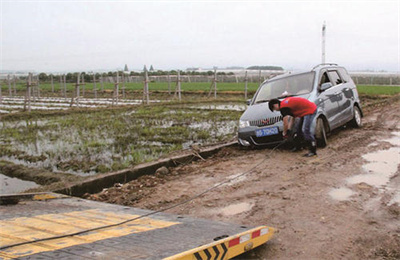 万安抚顺道路救援